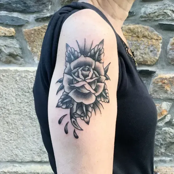 Tatouage floral à Landerneau