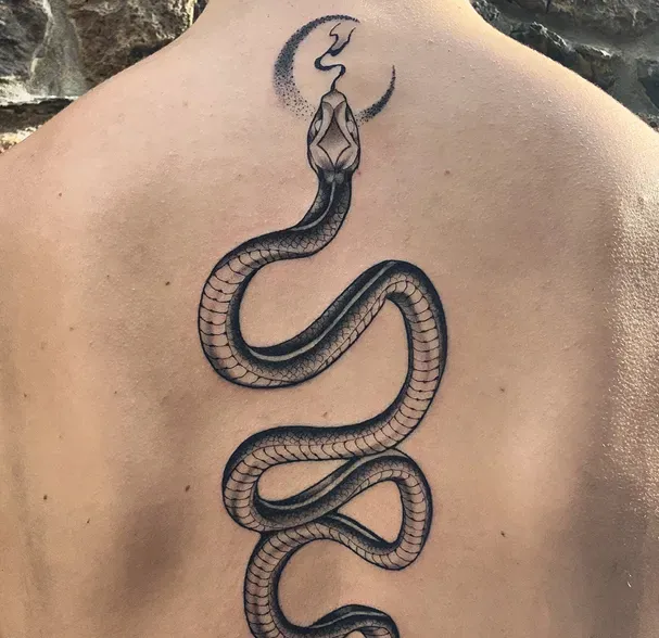 Tatouage fin à Landerneau
